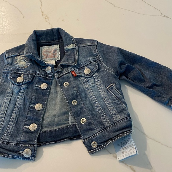 Levi’s baby girl denim jean jacket size 6/9 mo - Picture 3 of 4